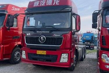 二手陕汽重卡 德龙X5000 旗舰版 530马力 6X4 LNG自动档牵引车(液缓)(国六) 双驱 潍柴二手牵引车 黄牌图片