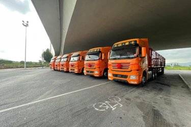 二手大运 N9H重卡 远航版 460马力 6X4牵引车(国五) 双驱 潍柴二手牵引车 黄牌图片
