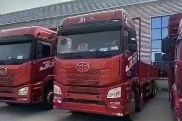二手青岛解放 JH6重卡 350马力 8X4 9.5米栏板载货车(后桥435)(国五) 前四后八 锡柴二手载货车 黄牌图片