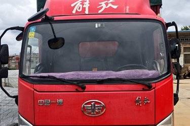 二手解放 虎VN 130马力 3.78米排半厢式轻卡(国五) 单桥 锡柴二手载货车 蓝牌图片