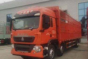 二手中国重汽 HOWO T5G重卡 280马力 6X2 9.52米仓栅式载货车(国五) 前四后四 潍柴二手载货车 黄牌图片