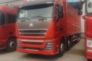 二手中国重汽 HOWO TH7重卡 460马力 8X4 9.5米仓栅式载货车(国六) 前四后八 潍柴二手载货车 黄牌图片