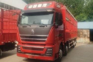 二手中国重汽 HOWO TH7重卡 犇赢版 480马力 8X4 9.5米AMT自动挡仓栅式载货车(潍柴)(国六) 前四后八 潍柴二手载货车 黄牌图片