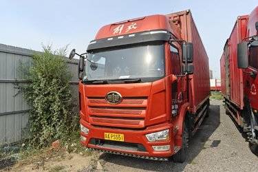 二手一汽解放 J6L中卡 精英版 240马力 4X2 9.7米厢式载货车(国六) 单桥 锡柴二手载货车 黄牌图片