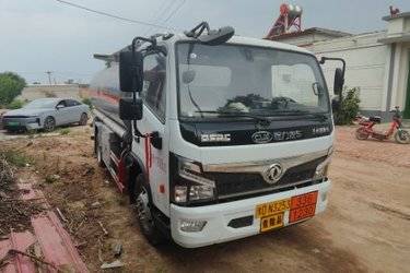 二手油罐车 湖北程力(程力威牌) 东风福瑞卡底盘 170 4.13 4X2图片