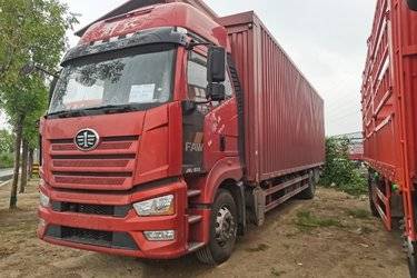 二手一汽解放 新J6P重卡 320马力 6X2 9.6米厢式载货车(国六) 前四后四 锡柴二手载货车 黄牌图片