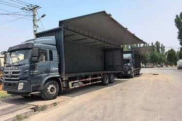 二手上汽红岩 杰豹 标载版 245马力 4X2 9.8米厢式载货车(国五) 单桥 康明斯二手载货车 黄牌图片