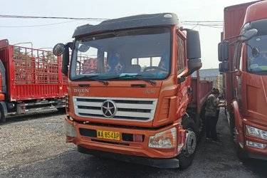 二手大运 N6中卡 复合型 220马力 6X2 7.8米栏板载货车(潍柴)(国五) 前四后四 潍柴二手载货车 黄牌图片