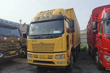 二手一汽解放 J6L 精英版 260马力 6X2 9.7米厢式载货车(国六) 前四后四 锡柴二手载货车 黄牌图片