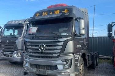 二手大运 N8V重卡 500马力 6X4牵引车(国五) 双驱 潍柴二手牵引车 黄牌图片