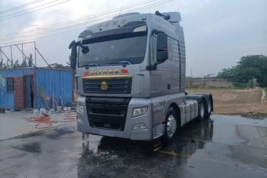 二手中国重汽 汕德卡SITRAK C7H重卡 540马力 6X4 AMT自动挡牵引车(国六) 双驱 曼二手牵引车 黄牌图片