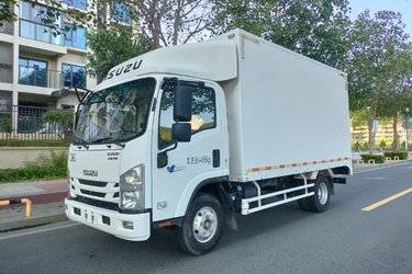 二手江西五十铃 翼放EM7 152马力 4.2米单排厢式轻卡(国六) 单桥 庆铃五十铃二手载货车 蓝牌图片