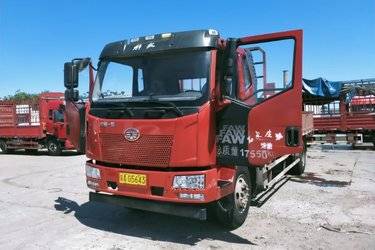 二手一汽解放 J6L中卡 220马力 4X2 6.75米栏板载货车(国五) 单桥 锡柴二手载货车 黄牌图片