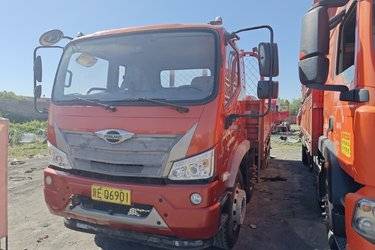 二手福田 时代领航ES5 220马力 4X2 6.8米排半栏板载货车(国六) 单桥 潍柴二手载货车 黄牌