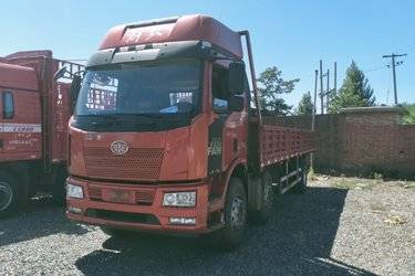 二手一汽解放 J6L中卡 240马力 6X2 7.7米栏板载货车(国五) 前四后四 锡柴二手载货车 黄牌图片