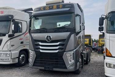 二手大运 V9重卡 550马力 6X4牵引车(国五) 双驱 潍柴二手牵引车 黄牌图片