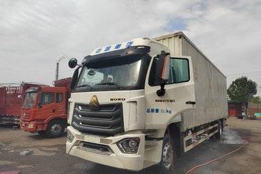 二手中国重汽 豪沃NX中卡 270马力 4X2 9.5米厢式载货车(国六) 单桥 潍柴二手载货车 黄牌