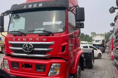 二手上汽红岩 杰豹重卡 280马力 4X2牵引车(国五) 单桥 康明斯二手牵引车 黄牌图片