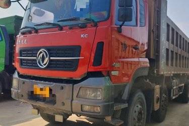 二手东风商用车 天龙KC重卡 520马力 8X4 8.6米自卸车(高顶)(国五) 前四后八 雷诺二手自卸车 黄牌图片