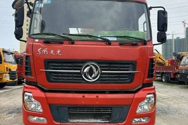 二手随车吊 东风商用车 东风天龙VL 315 8.4 8X4图片