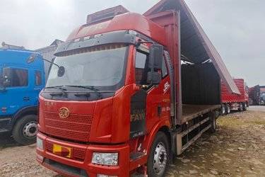二手一汽解放 J6L中卡 领航版 240马力 4X2 7.7米厢式载货车(国五) 单桥 锡柴二手载货车 黄牌图片