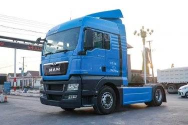 二手曼(MAN) TGX系列重卡 460马力 4X2 AMT自动挡牵引车(国五) 单桥 曼二手牵引车 黄牌图片