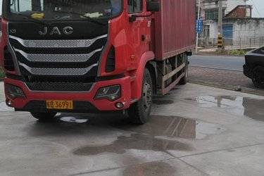 二手江淮 格尔发K5L 220马力 4X2 7.8米厢式载货车(国五) 单桥 云内动力二手载货车 黄牌