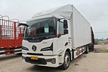 二手陕汽重卡 德龙L6000 220马力 4X2 8.7米厢式载货车(国六) 单桥 潍柴二手载货车 黄牌图片