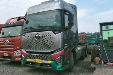 二手福田 欧曼银河 穿越版 660马力 6X4 AMT自动档牵引车(国六) 双驱 康明斯二手牵引车 黄牌图片