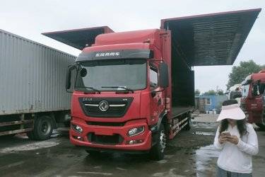 二手东风商用车 天锦KR 星耀版 260马力 4X2 9.8米厢式载货车(国六) 单桥 康明斯二手载货车 黄牌图片