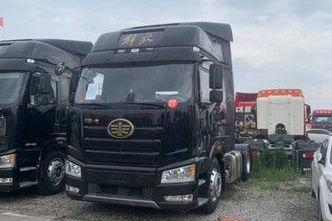 二手一汽解放 新J6P重卡 领航版 460马力 4X2牵引车(国五) 单桥 锡柴二手牵引车 黄牌图片