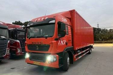 二手中国重汽 HOWO TX 290马力 4X2 9.6米翼开启厢式载货车(国六) 单桥 曼二手载货车 黄牌图片