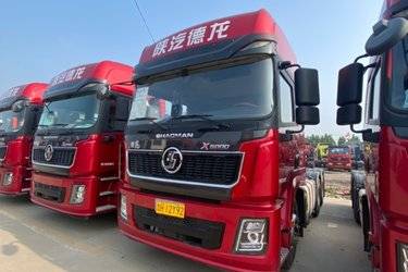 二手陕汽重卡 德龙X5000 530马力 6X4 AMT自动挡牵引车(国六) 双驱 潍柴二手牵引车 黄牌图片