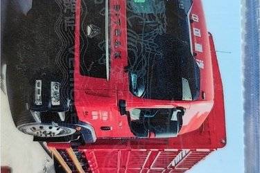 二手中国重汽 汕德卡SITRAK G5重卡 270马力 4X2 6.8米仓栅式载货车(国六)(重汽8挡)(国六) 单桥 曼二手载货车 黄牌图片