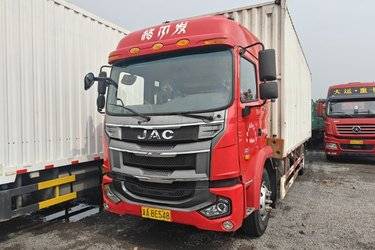 二手江淮 格尔发A5XⅢ中卡 220马力 4X2 7.8米厢式载货车(国六) 单桥 云内动力二手载货车 黄牌