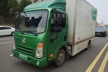 二手大运 EK1 82马力 4.2米纯电动厢式物流车  二手电动卡车电动封闭厢货图片