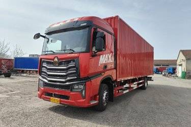 二手中国重汽 HOWO MAX 290马力 4X2 9.6米厢式载货车(国六) 单桥 曼二手载货车 黄牌