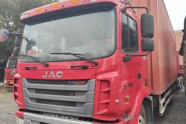 二手江淮 格尔发A5L中卡 160马力 4X2 6.8米排半厢式载货车(国五) 单桥 玉柴二手载货车 黄牌
