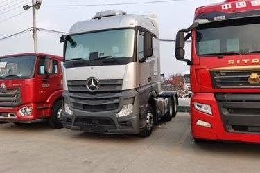 二手奔驰 新Actros重卡 530马力 4X2牵引车(国六) 单桥 福田康明斯二手牵引车 黄牌