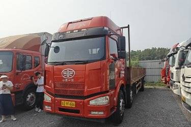 二手一汽解放 J6L中卡 280马力 6X2 6.8米栏板载货车(国五) 前四后四 锡柴二手载货车 黄牌图片