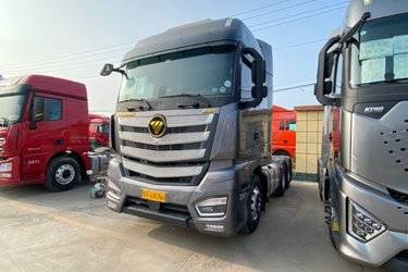 二手福田 欧曼EST 北方版 620马力 6X4 AMT自动档牵引车(液缓)(国六) 双驱 康明斯二手牵引车 黄牌