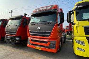 二手中国重汽 HOWO TH7重卡 460马力 6X4牵引车(国五) 双驱 曼二手牵引车 黄牌