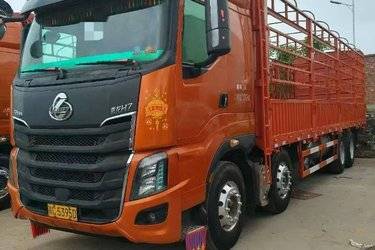 二手东风柳汽 乘龙H7重卡 400马力 8X4 9.4米仓栅式载货车(国五) 前四后八 潍柴二手载货车 黄牌图片