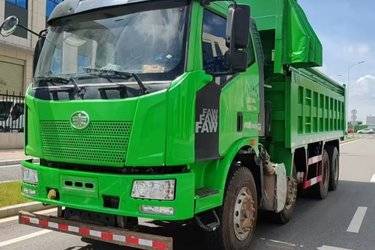 二手一汽解放 J6L重卡 320马力 8X4 6米自卸车(国五) 前四后八 一汽解放二手自卸车 黄牌