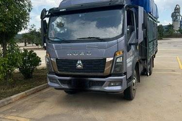 二手中国重汽HOWO 统帅 170马力 3.85米排半仓栅式轻卡(国六) 单桥 潍柴二手载货车 蓝牌图片