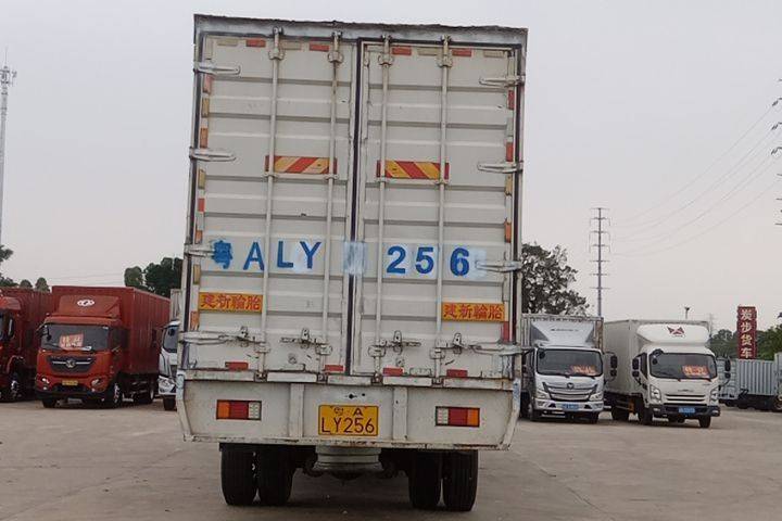 二手东风柳汽乘龙 270马力 载货车