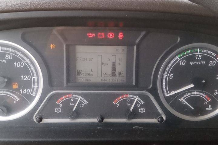 二手东风柳汽乘龙 270马力 载货车