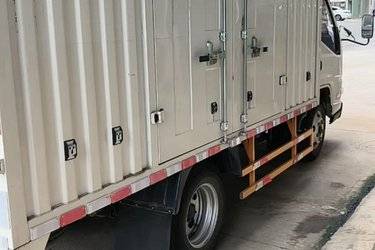 二手江铃 新款顺达窄体 116马力 3.7米单排厢式轻卡(国六) 单桥 东安二手载货车 蓝牌图片