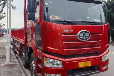 二手一汽解放 J6P重卡 重载型 460马力 8X4 9.5米栏板载货车(国五) 前四后八 一汽二手载货车 黄牌图片