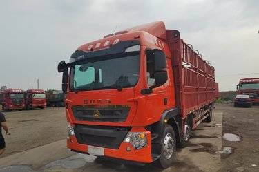 二手中国重汽 HOWO TX 350马力 6X2 7.8米仓栅式载货车(国六)(速比3.7)(国六) 前四后四 曼二手载货车 黄牌图片